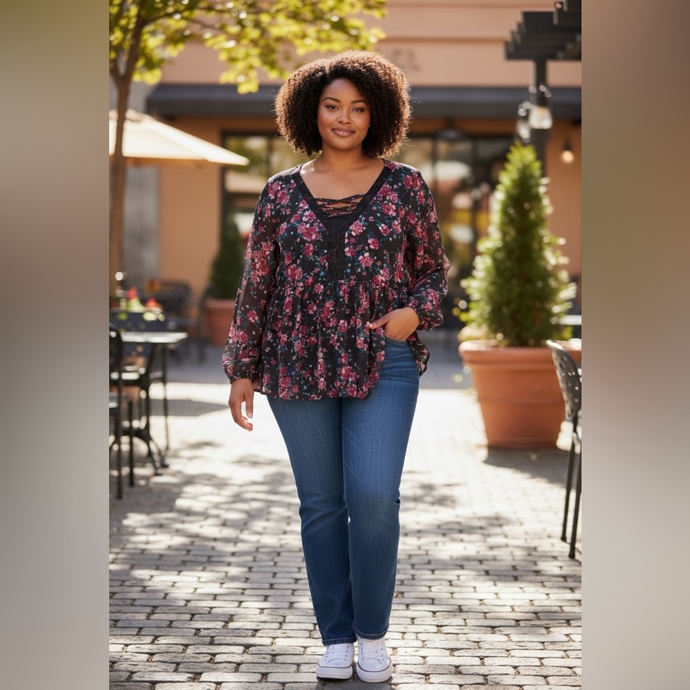 Torrid Babydoll Top 1  1X  Floral Chiffon Long Sleeve